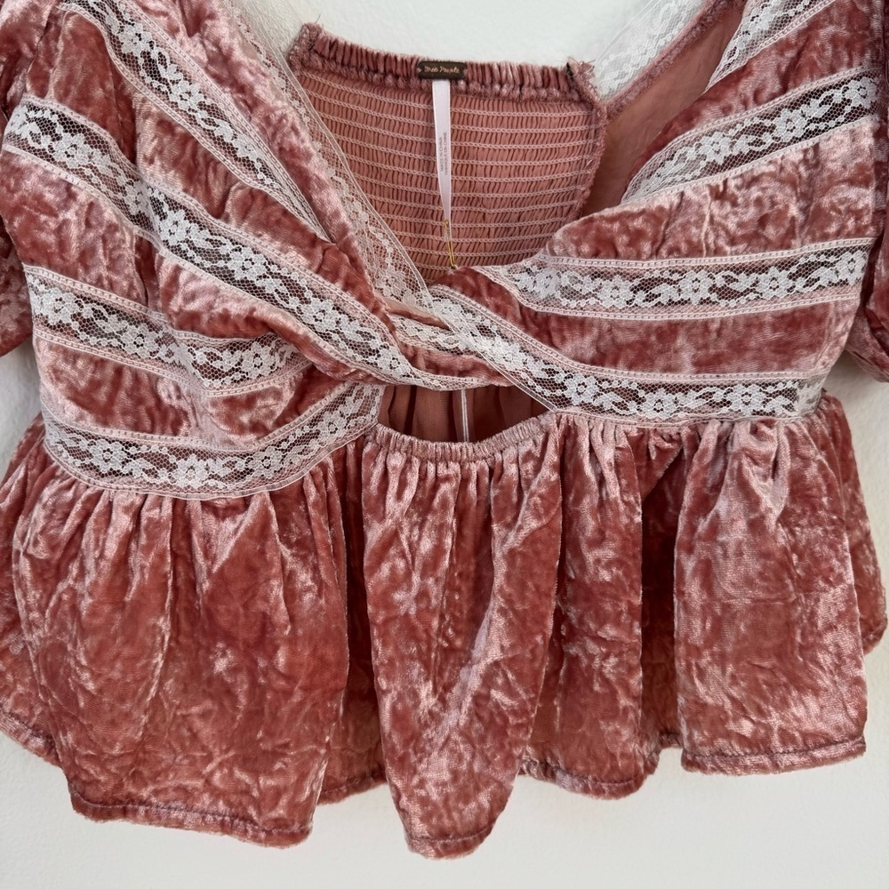 Free People Yours Truly Mauve Pink Velvet Lace Top Blouse XS - Picture 7 of 17